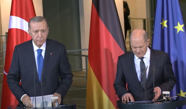 Erdoğan ile Almanya Başbakanı Scholz arasında gergin basın açıklaması: Borçlu olanlar rahat değil