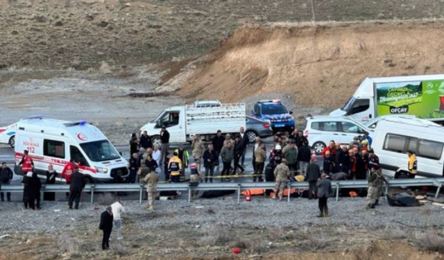 Van’da feci kaza; 7 kişi hayatını kaybetti