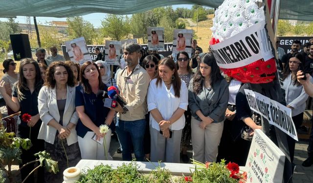 Narin’in katledilmesinin üzerinden bir yıl geçti: Mezarı başında anıldı
