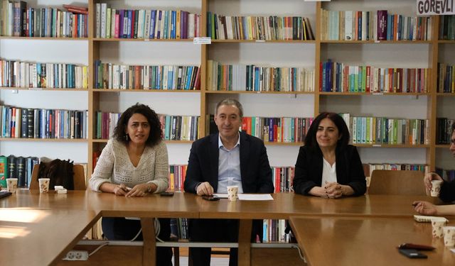 Tuncer Bakırhan, Barış Akademisyenleri ile bir araya geldi