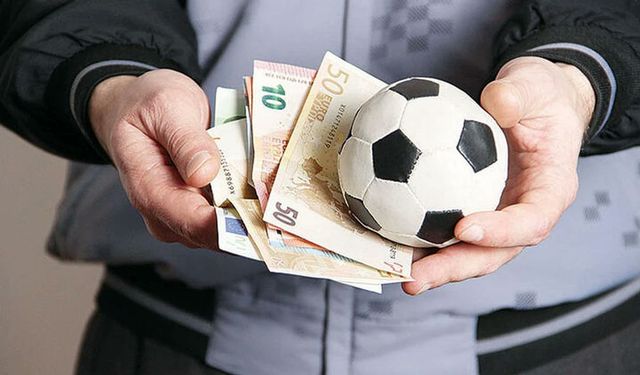 Futbolda bahis ve şike operasyonu hakem, başkan, yönetici ve futbolcular gözaltına alındı