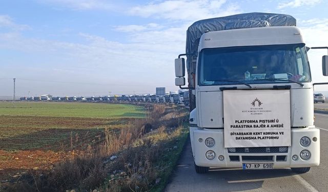 Diyarbakır'dan gönderilen 25 tır yardım Kobanê’ye ulaştı