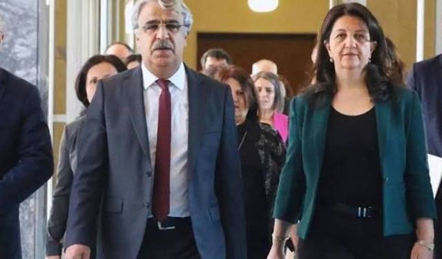 İmralı Heyeti Öcalan’ın Mesajını Duyurdu: “Tasfiye Mantığı Çözüm Değil”