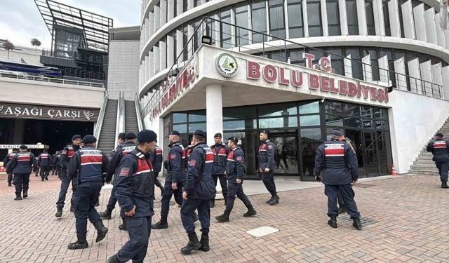 Bolu Belediyesi’ne operasyon: 3 kişi gözaltına alındı