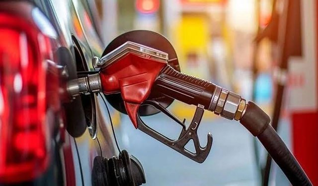 Akaryakıtta yeni artış: Motorin yine zamlanıyor
