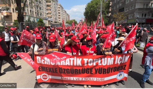 Diyarbakır’da 1 Mayıs alanından mesaj: Emek ve özgürlük vurgusu