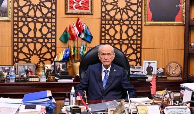 Bahçeli: CHP'nin Hazine yardımı yeni partiyle paylaşılmalı