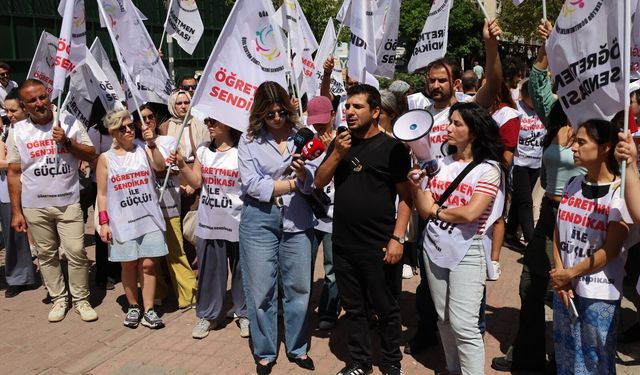 Mülakat mağduru öğretmenlerden iktidara çağrı: "Taleplerimiz temel haktır"