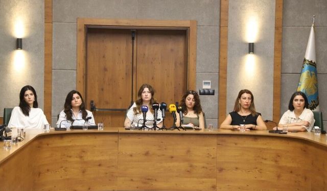 Diyarbakır'da nafaka hakkı ve kadın cinayetleri masaya yatırıldı