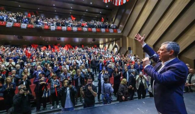 Özgür Özel’den Erdoğan’a: “Fatma Betül Sayan Kaya’dan parayı geri alacak mısın?”