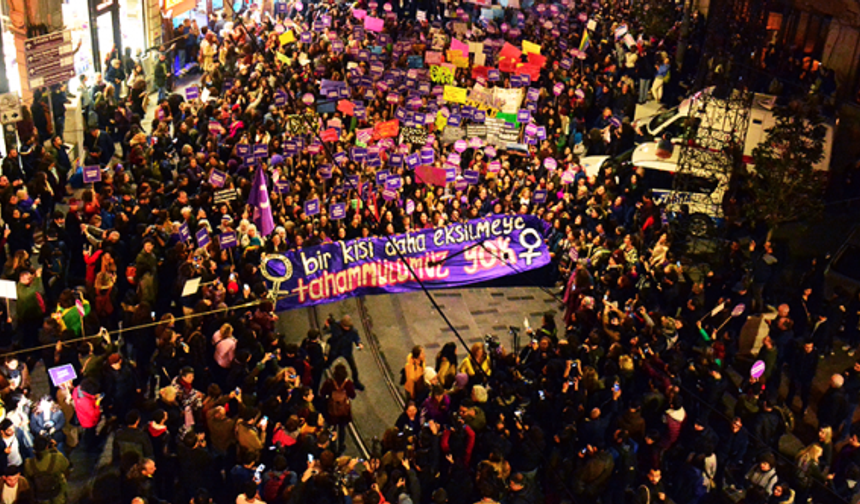Beyoğlu Kaymakamlığı'ndan Taksim'deki 25 Kasım eylemlerine yasak