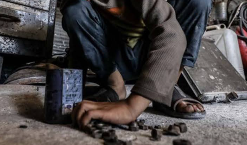 On binlerce çocuk çalışmaya zorlanıyor: İş cinayetinde ölüyorlar