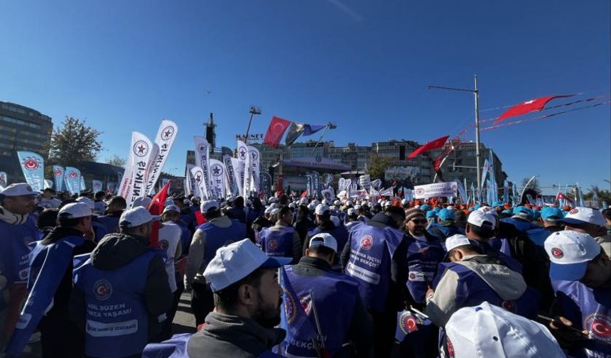 Türk-İş'ten "geçinemiyoruz" mitingi