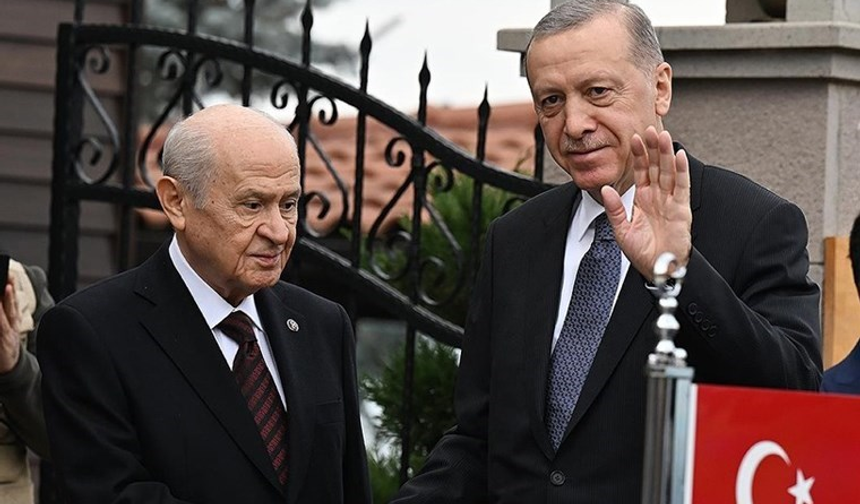 MHP’ye yakınlığı bilinen Mümtazer Türköne’den dikkat çeken Cumhur ittifakı çıkışı ve erken seçim iddiası