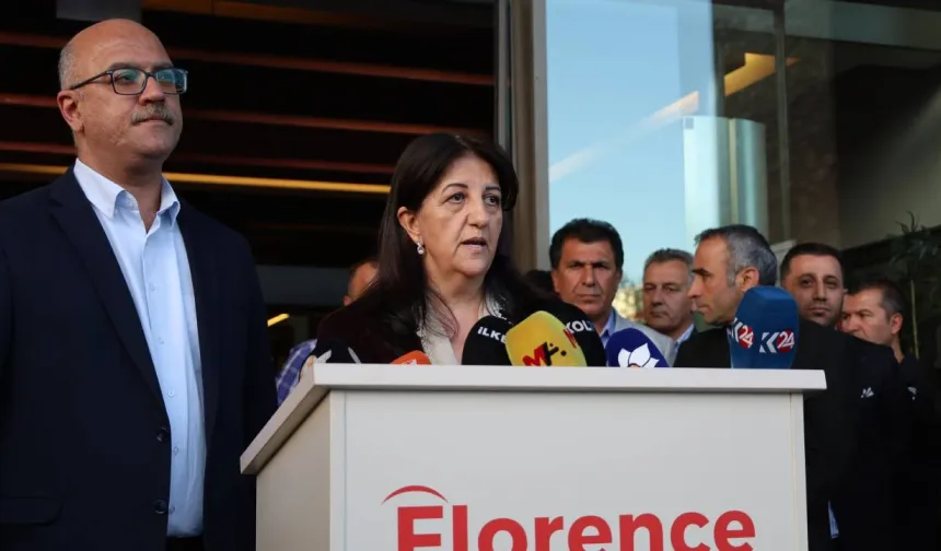 Öcalan'dan Sırrı Süreyya Önder'e: Barış çabasını topluma yansıtan, ön yargıları kıran biridir