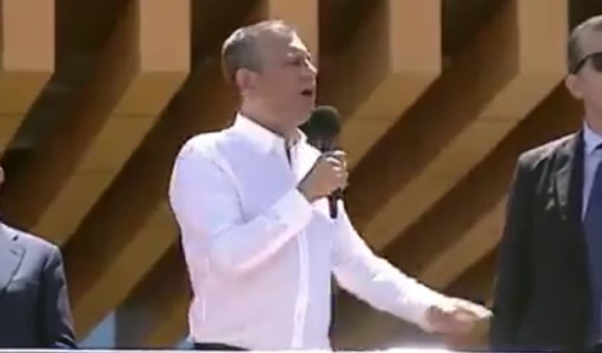 Özgür Özel Van’da Kürt sorununun tanımını yaptı