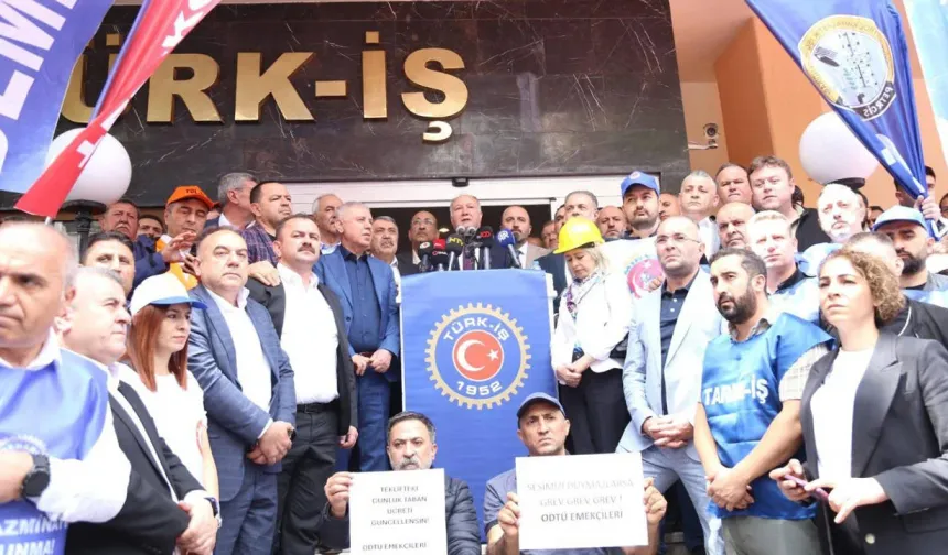 Kamu işçileri sözleşme masası için bekleyişte