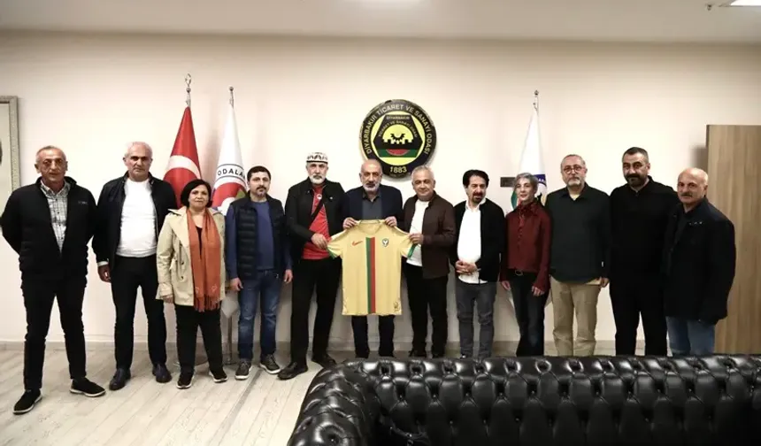 Koma Amed’in DTSO ziyareti sosyal medyada gündem oldu