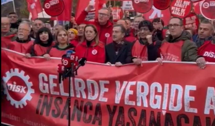 DİSK'in Ankara yürüyüşü Eskişehir durağında: “İnsanca yaşam için yürüyoruz”