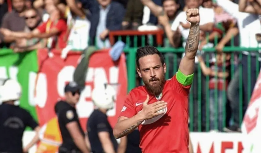 Hüseyin Nazlı yazdı: Onur Mücadelesi Deniz Naki