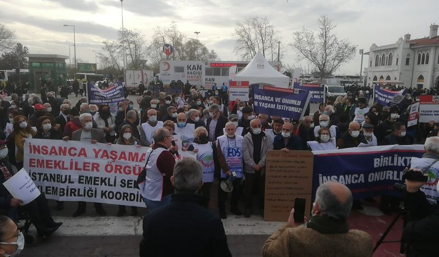 Emeklilerden tepki: Bin liralık artış yetersiz, seyyanen 20 bin lira zam istiyoruz