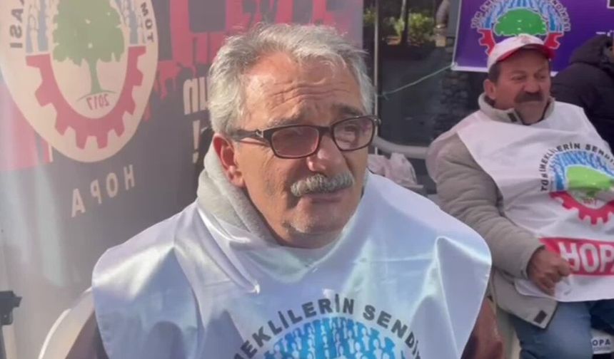 Hopa’da emeklilerin oturma eylemi sürüyor: 'İktidar, bizi dilenci durumuna düşürdü'