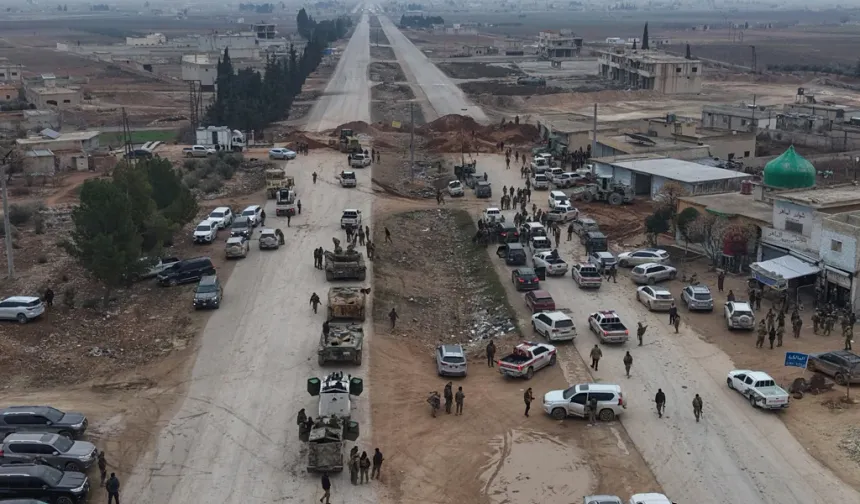 Suriye'de SDG çekildi, Şam güçleri Deyr Hafir’e girdi