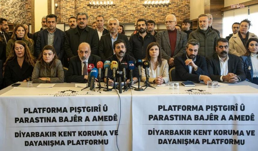 Kobanê yardımları sınırdan döndü: Mürşitpınar Kapısı açılmalı