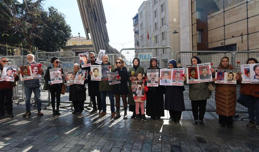 Cumartesi Anneleri’nin 1090'ıncı hafta eylemi: Rıdvan Karakoç'un failleri yargılansın