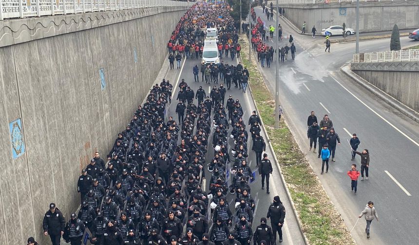 Bakırhan’dan Diyarbakır’da mesaj: Kürt halkı 100 yıldır dayatılan kadere karşı direniyor