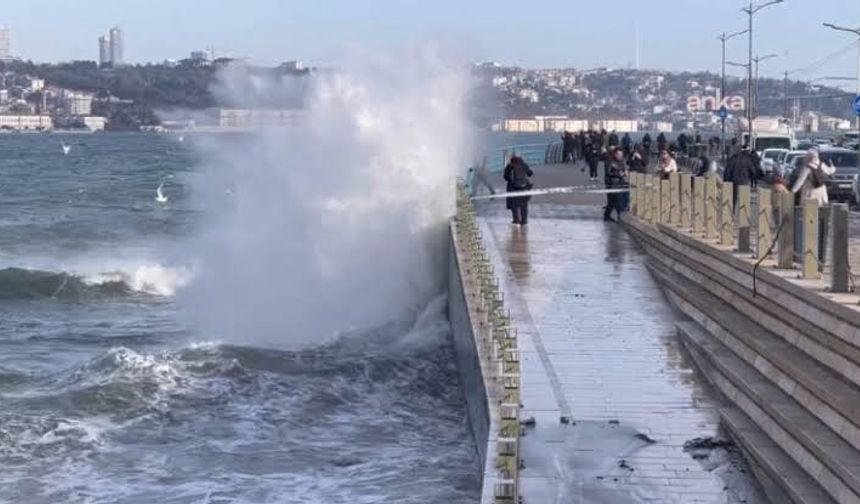 Kar ve sağanak etkisini artırıyor: İki ilde eğitime ara, İDO seferleri iptal