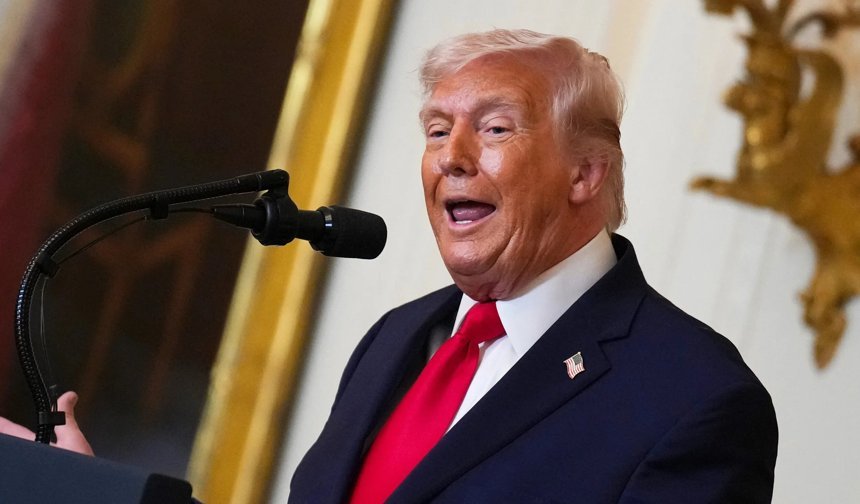 Trump’tan İran’a tehdit: “Dünya bu gece tarihî bir an yaşayacak”