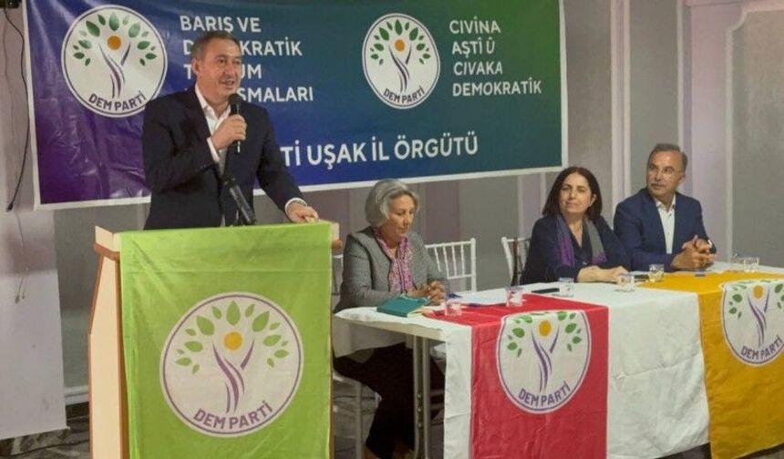 Bakırhan’dan Uşak’ta “ortak yaşam” vurgusu