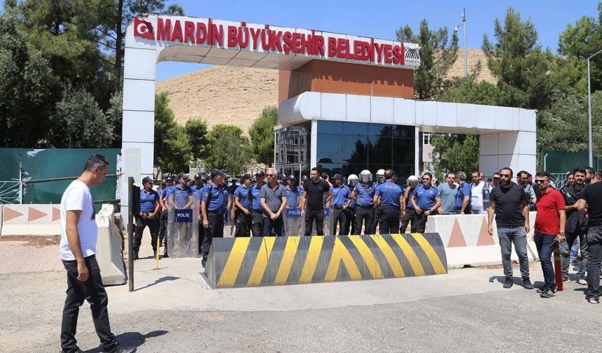 Mardin’de kayyum uygulaması devam ediyor: Süre uzatıldı