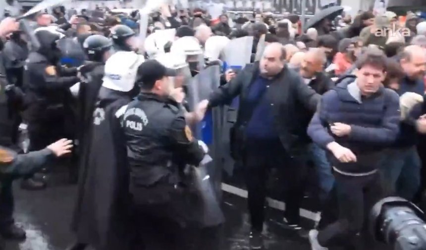 Taksim’e yürüyüşe polis engeli: Gözaltı sayısı 120’ye çıktı