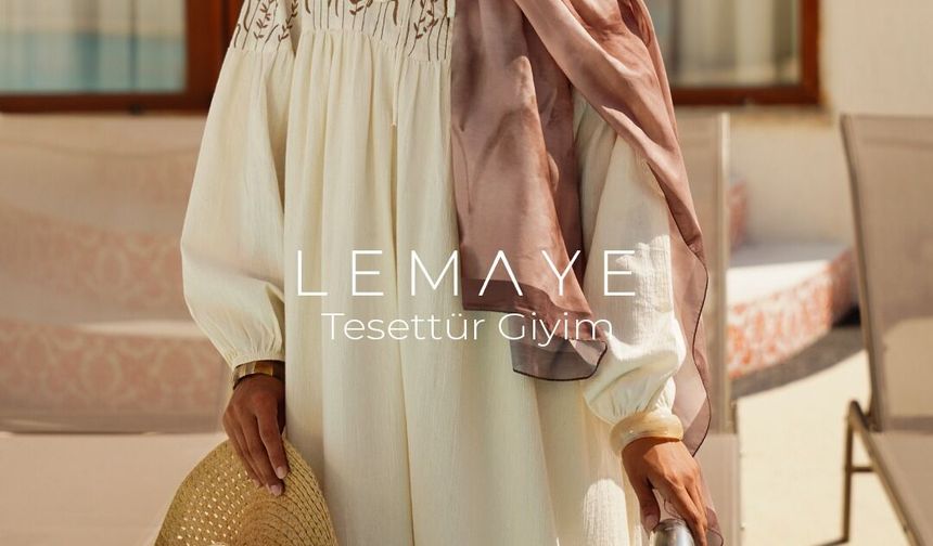 Günlük Stilde Uzun Formlar: Elbise ve Elbise Ferace