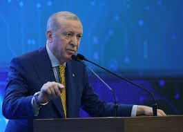 Erdoğan: Sosyal medyaya kapsamlı düzenleme geliyor