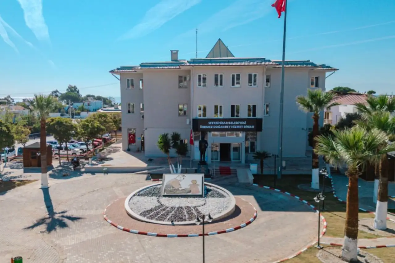 Seferihisar Belediyesine rüşvet soruşturması: Altı kişi gözaltına alındı