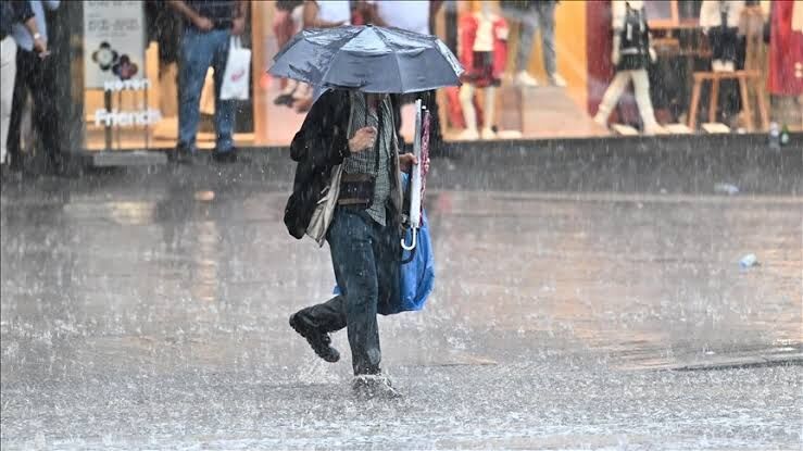 Sağanak alarmı: Meteoroloji'den çok sayıda il için uyarı