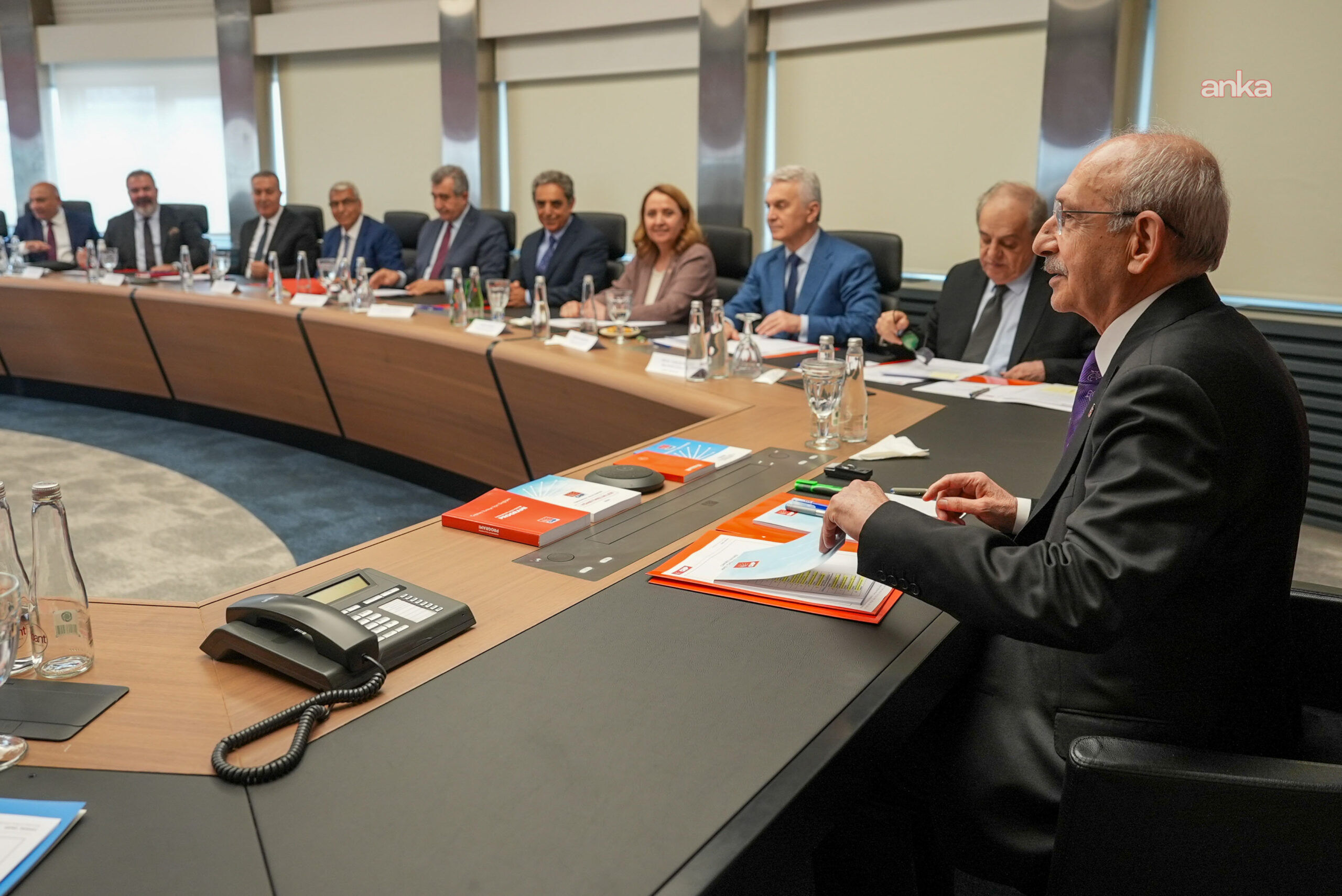 Kılıçdaroğlu, istifaların ardından MYK'yı olağanüstü topladı