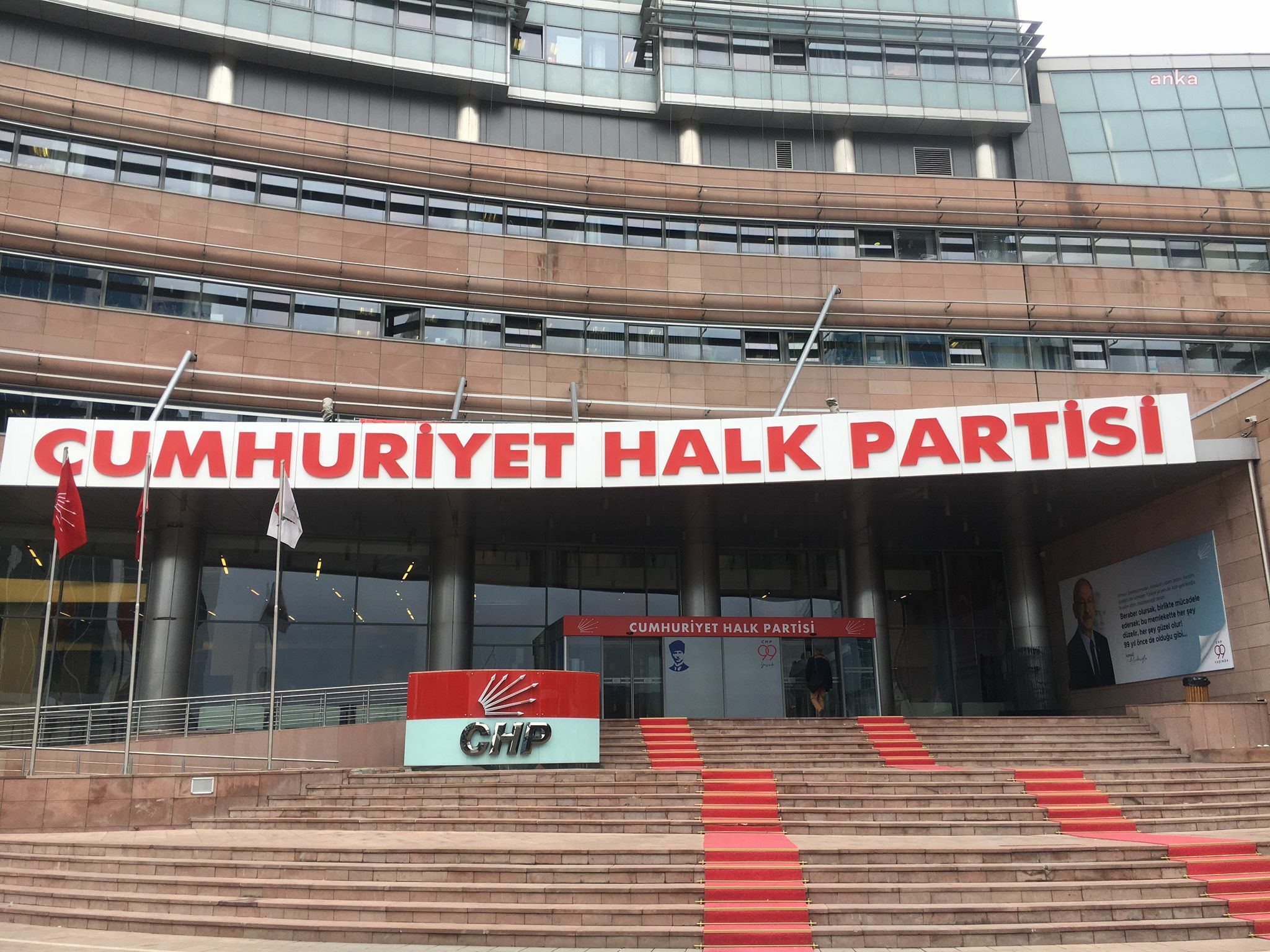 264 eski CHP milletvekili partiden istifa etti, YENİ Parti'ye destek verdi