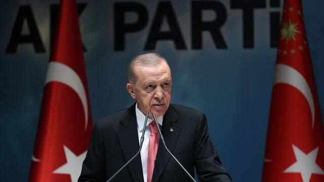 Erdoğan: Yurt dışına kaçan suçlular kendilerini güvende hissetmesin